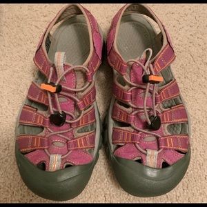 Keen Hiking Sport sandals. Size 6.5